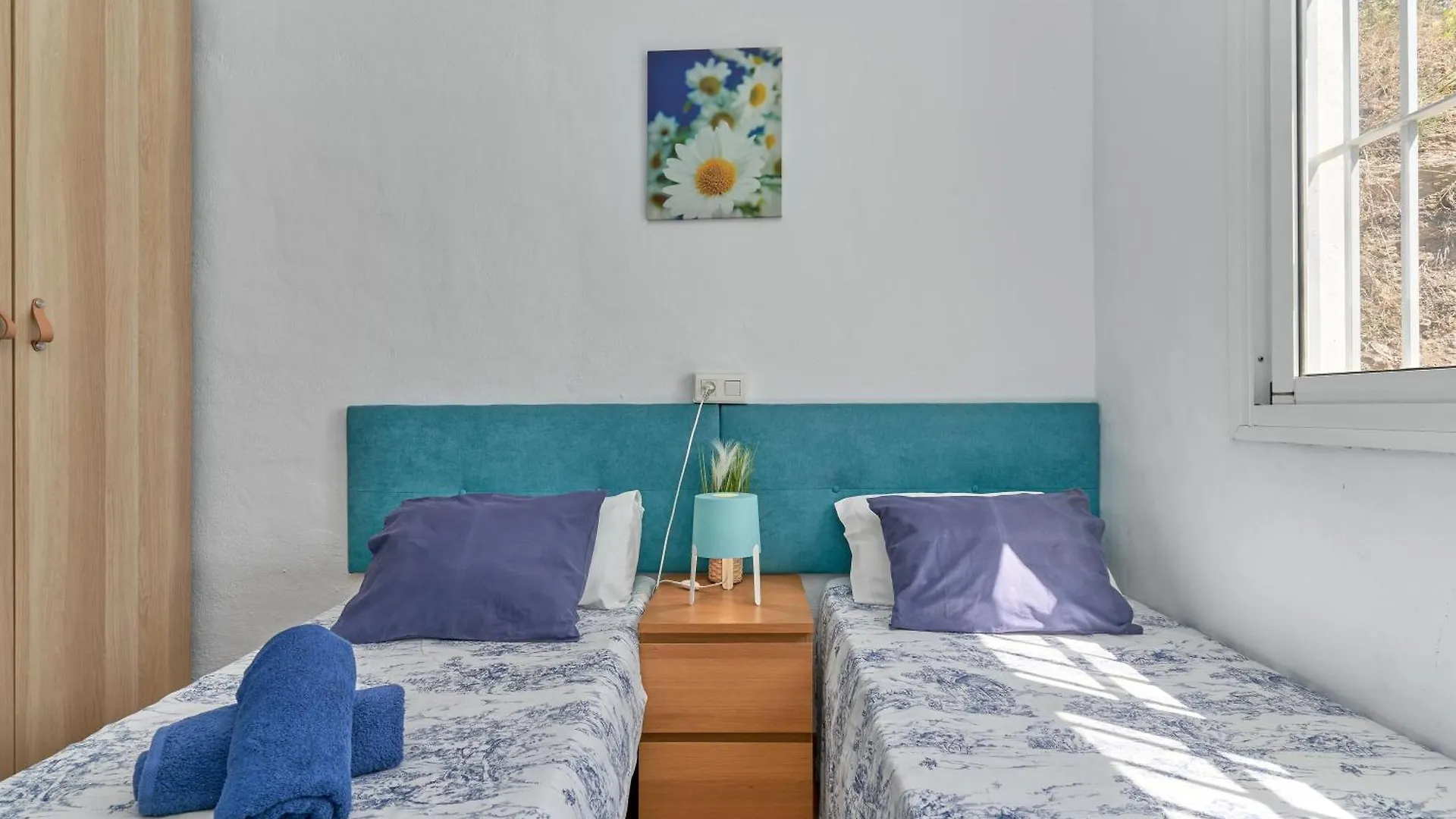 Villa Torrox Costa Con Piscina Spain